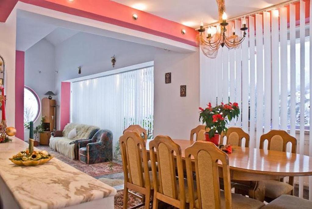 Pensiunea Aurora Izvorul Muntelui بيكاز المظهر الخارجي الصورة
